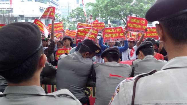 Serbu KPK, Pendukung Jokowi Minta Korupsi Transjakarta Tidak Dipolitisir