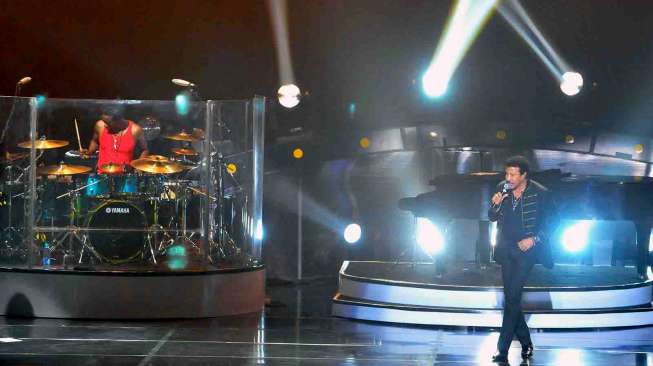 Tembang Michael Jackson jadi Penutup Konser Lionel Richie