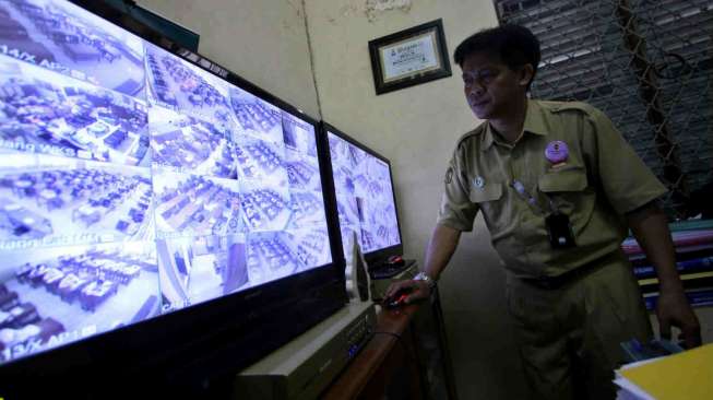 Panitia UN Gunakan CCTV Pantau Siswa