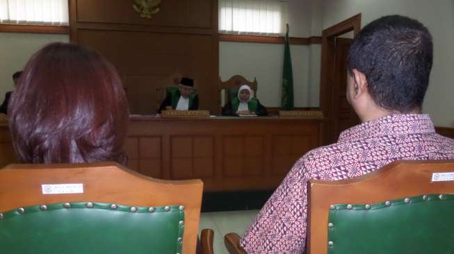 Saksi Sakit, Sidang Cerai Christy Jusung & Jay Alatas Ditunda