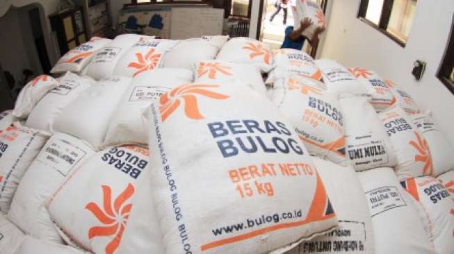 Duh, Bulog Pasarkan 20.000 Ton Beras Kualitas Rendah