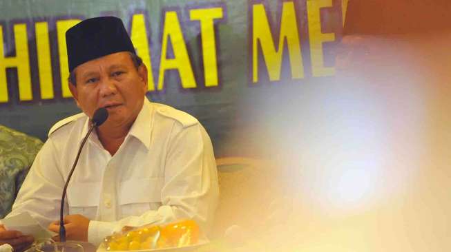 Ketua Dewan Pembina  Partai Gerindra Prabowo Subianto bersilaturahmi ke markas besar Partai Persatuan Pembangunan di jalan Diponegoro Jakarta, Jumat (18/4). [suara.com/Adrian Mahakam]