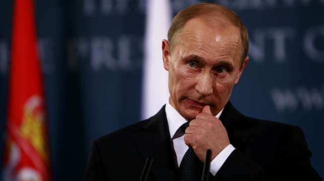 Protes Kebijakan Anti-Gay, Wajah Putin Dijadikan "Sex Toy"