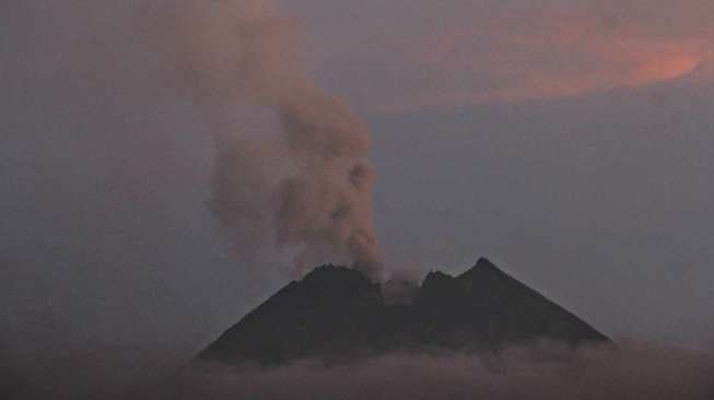 Empat Gunung Api Di Indonesia Yang Saat Ini Dinyatakan Siaga