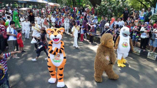 Libur Natal, Jalur Menuju Kebun Binatang Ragunan Macet