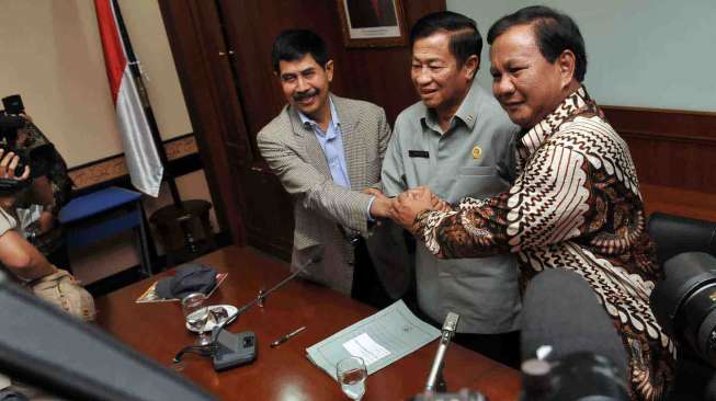 Calon presiden dari Gerindra Prabowo Subianto datang ke kantor DPP Persatuan Purnawirawan dan Warakuri ABRI dan Polri (Pepabri) di Jalan Diponegoro Jakarta, Selasa (22/4). [suara.com/Adrian Mahakam]