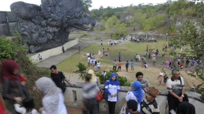 Jumlah Wisatawan Cina ke Bali Meningkat Drastis