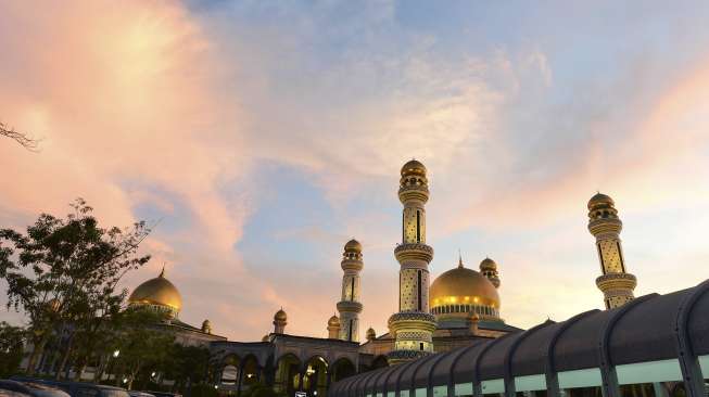 Syariah Islam Diberlakukan, Warga Non-Muslim Brunei Resah