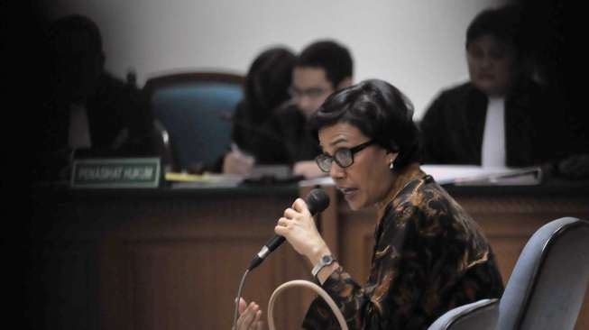 Mantan Menteri Keuangan Sri Mulyani di Pengadilan Negeri Tindak Pidana Korupsi Jakarta, Jumat (2/5). [suara.com/Adrian Mahakam] 