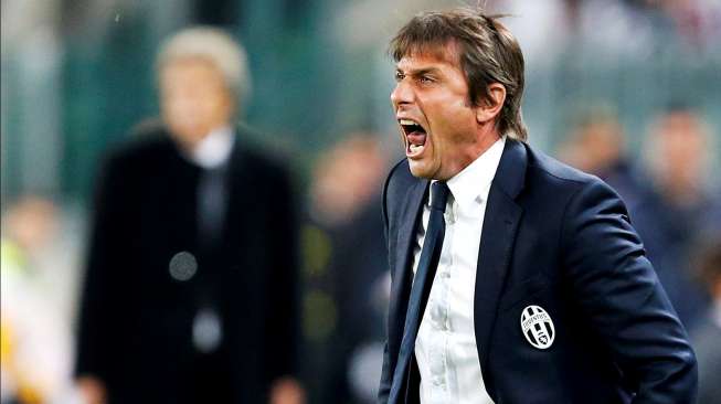 Conte Resmi Latih Timnas Italia 