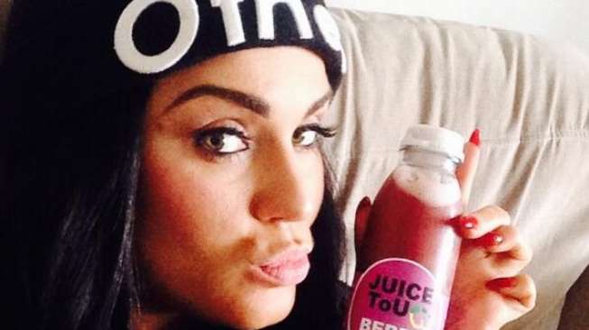 Vicky Pattison Pamer Kemolekan Tubuh di Instagram