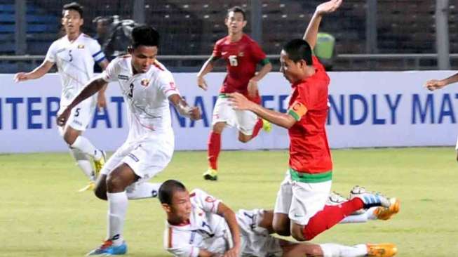 Babak I: Myanmar Imbangi Garuda Jaya 1-1