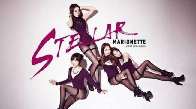 Stellar yang Super Seksi Guncang Markas Militer