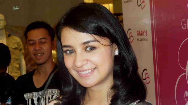 Jadi Ibu, Shireen Sungkar Diledek Mark Sungkar