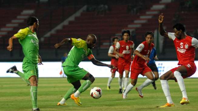 Pemain Persebaya Belum Terima Gaji