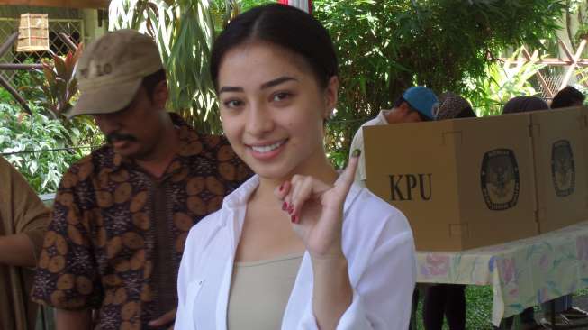 Nikita Willy Pilih Prabowo-Hatta?