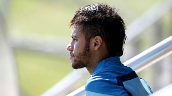 Neymar dengan Supermodel Brasil Berpose buat Vogue