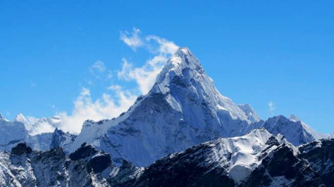 Bawa 22 Penumpang, Pesawat Tara Airlines Hilang Di Pegunungan Himalaya