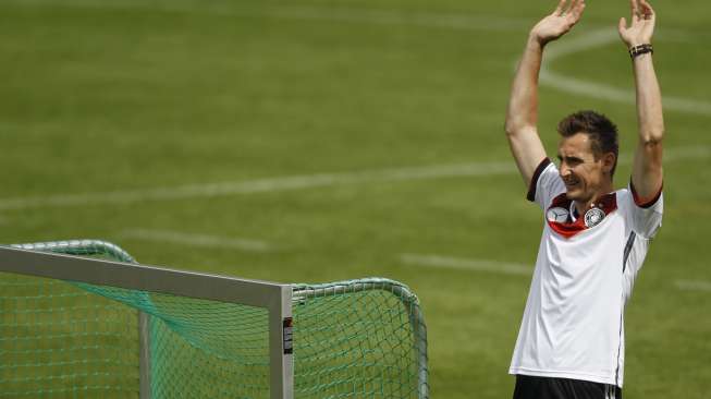 Klose, Striker Tunggal Jerman di Brasil