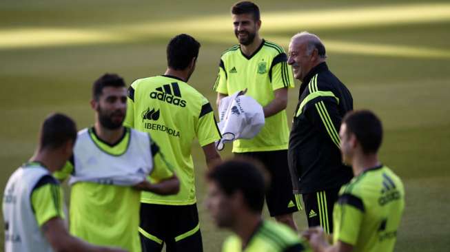 Pique Aktif di Media Sosial, Ini Komentar Del Bosque