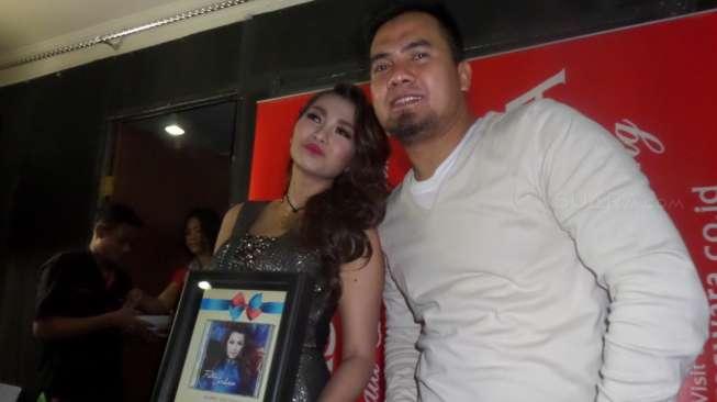 Fitri Carlina Gandeng Saipul Jamil di Album Perdana