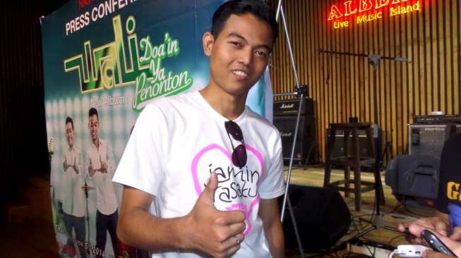 Ovie "Wali" Terharu Istrinya Telah Hamil