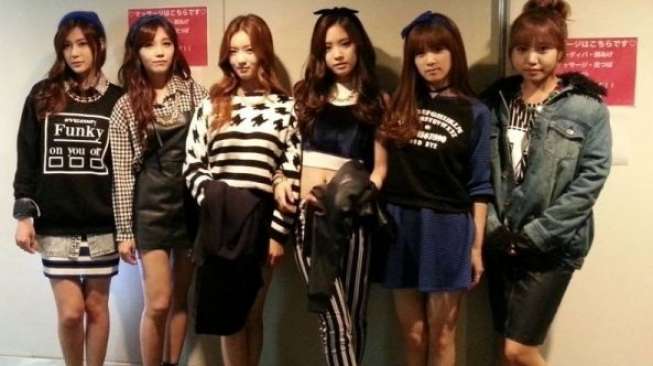 A Pink dan SISTAR Gelar Konser di Jakarta 