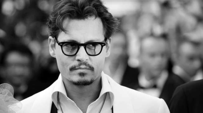 Johnny Depp, Aktor yang Doyan Pasang Tato Nama Orang Terkasih 