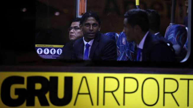 Timnas Honduras tiba di bandara Guarulhos , Senin (9/6). [Reuters/Ivan Alvarado] 