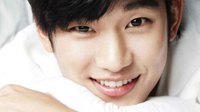 Aktor Kim Soo Hyun. (Soompi)