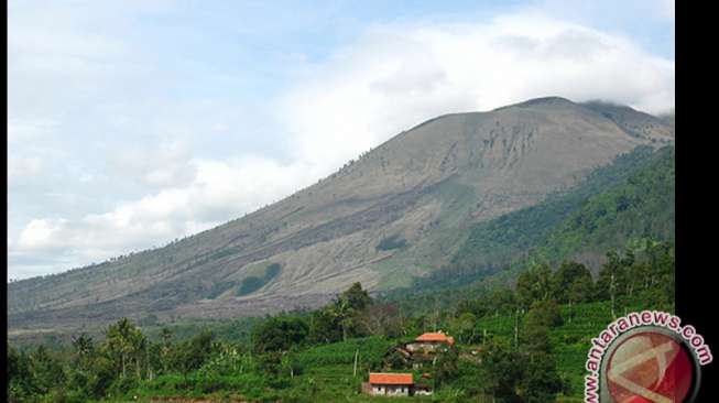 Dicari! ABG Asal Garut Hilang Saat Mendaki Gunung Guntur