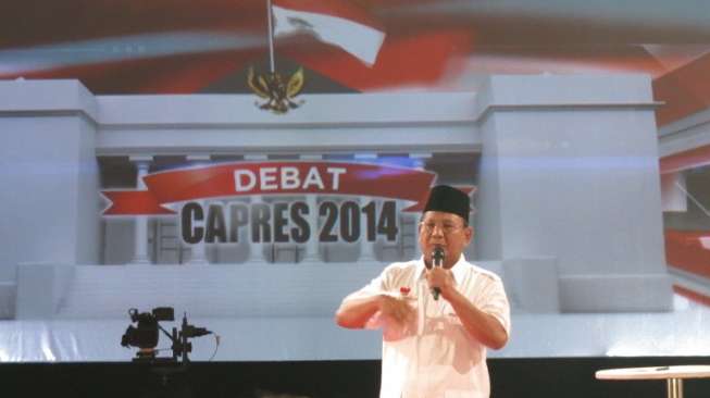 Debat Capres, Jokowi Pakai Batik, Prabowo Kemeja Putih 