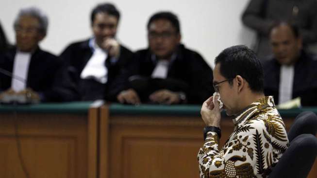 Tubagus Chaeri Wardhana alias Wawan divonis 5 tahun penjara dan denda 150 juta, terkait sengketa pilkada Lebak, Banten di Pengadilan Tindak Pidana Korupsi Jakarta, Senin (23/6). [suara.com/Adrian Mahakam]