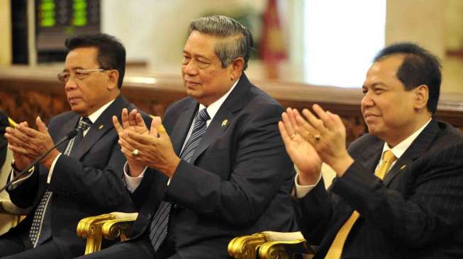 Presiden Susilo Bambang Yudhoyono menghadiri dialog dengan Delegasi Center for Asia Leadership Initiatives, Harvard University di Istana Negara, Jakarta, Selasa (24/6). [Antara/Andika Wahyu]