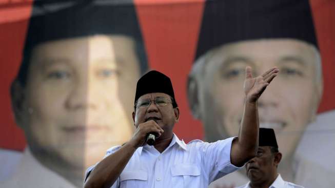 Prabowo Gembira Jadi Idola Masyarakat Desa Bojong Koneng