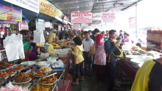 Bupati Ancam Cabut Izin Warung yang Buka di Siang Hari