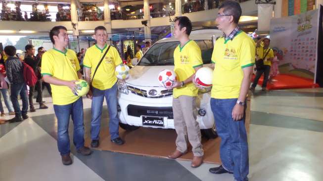 PT. Astra Daihatsu Motor menyelenggarakan "Go Go Goal Xenia" merayakan HUT-nya yang digunakan ke-10 di area Jakarta, Hari Minggu (6/7/2014). (Foto: Suara.com/Deny Yuliansari)