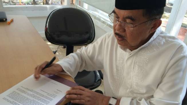Apresiasi Kampanye, JK Kirimi Relawan Surat Pribadi 