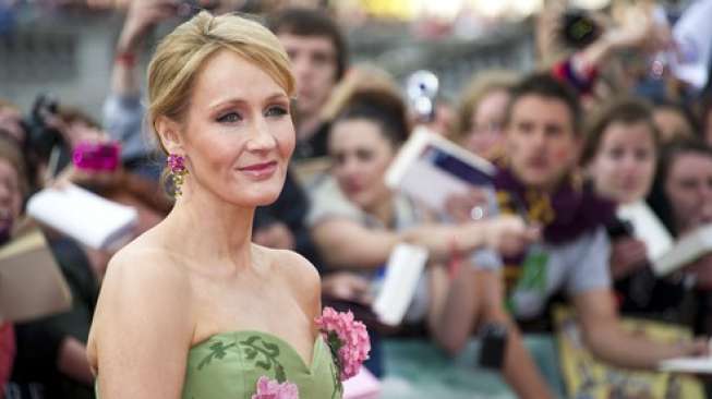 Bela JK Rowling, Pemeran Rubeus Hagrid Malah Tuai Kritikan