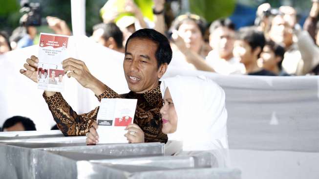 Jokowi: Masyarakat Gunakan Hak Politiknya dengan Gembira