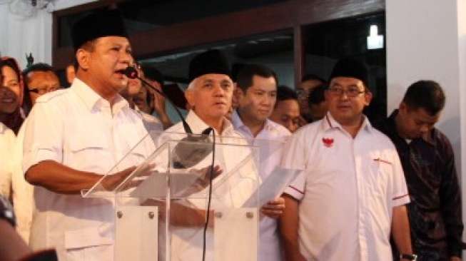 Kubu Prabowo Subianto-Hatta Rajasa klaim sebagai jawara versi quick count, di Jakarta, Rabu (9/7). [suara.com/Bowo Raharjo]