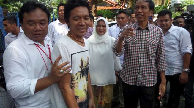 Jokowi-JK Menang Tipis di TPS Slank