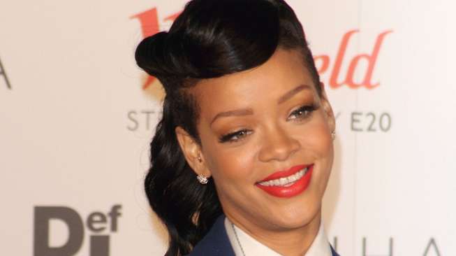 Rihanna Saksikan Langsung Final Piala Dunia 2014