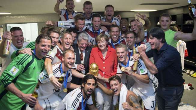  Tim Jerman Beruntung Punya Merkel 