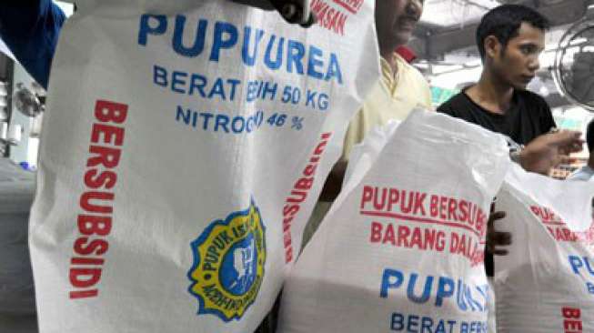  Kelebihan Produksi  Pusri Jual Pupuk Urea ke Sejumlah Industri