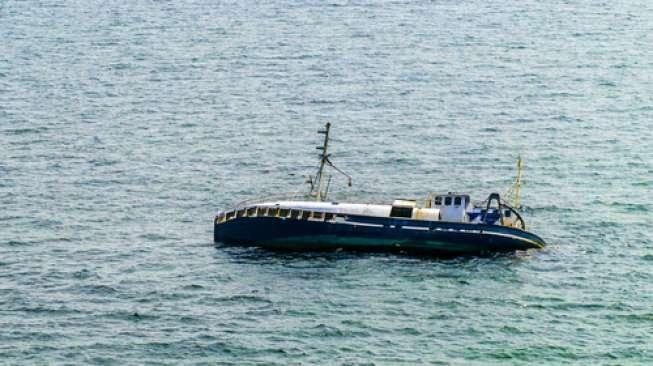 Perahu Diduga Selundupkan Manusia Terbalik Di Pantai Florida AS, 39 Orang Hilang