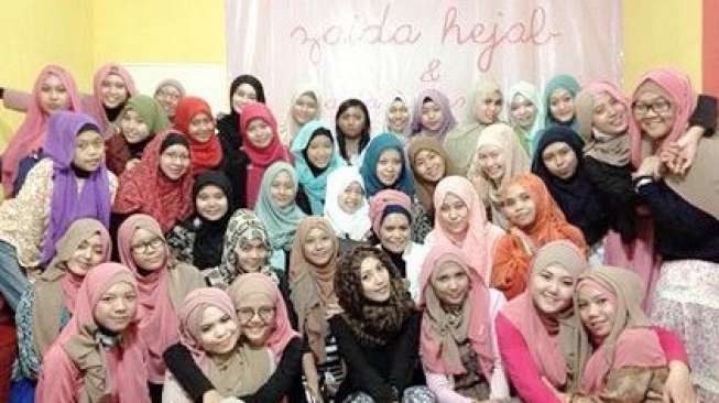 Komunitas Hijabers di Era Postmodern