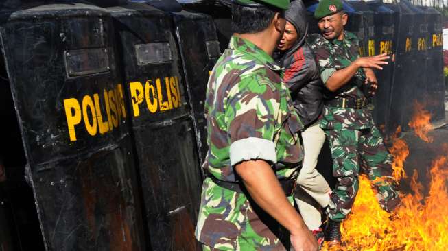 TNI "Back Up" Polri Amankan Pengumuman Pilpres Hari Ini