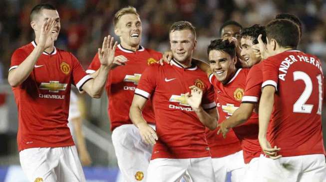 Pertandingan Los Angeles Galaxy dengan Manchester United di Piala Chevrolet di Rose Bowl, California, Kamis (23/7). [Reuters/Lucy Nicholson]