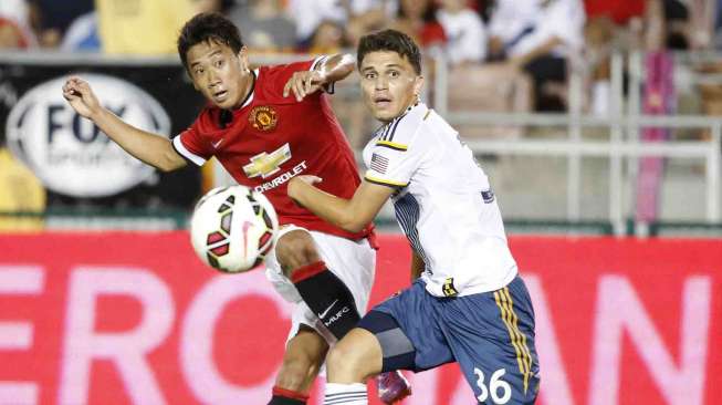 Pertandingan Los Angeles Galaxy dengan Manchester United di Piala Chevrolet di Rose Bowl, California, Kamis (23/7). [Reuters/Lucy Nicholson]